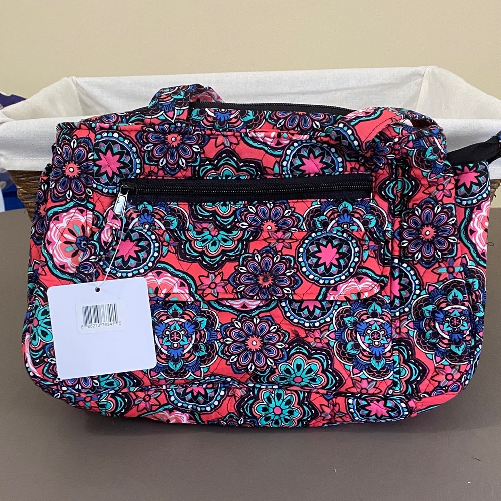 NWT CUL DE SAC QUILTED BAG